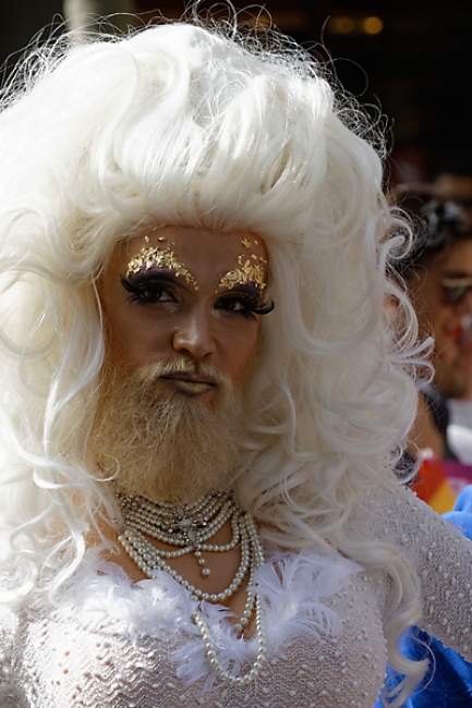 Gay pride Paris JUN13-245